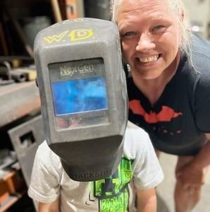 Meet your Posher, Angela